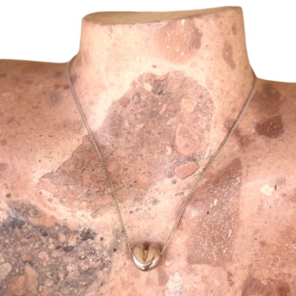 Tane Xilo Heart Silver Necklace - Picture 3 of 11